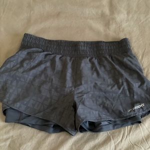 Running shorts